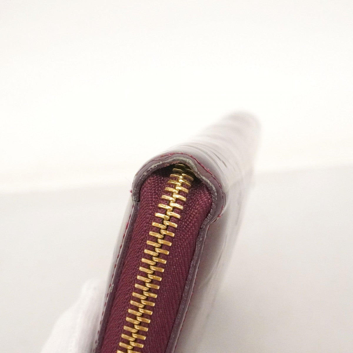 【6ef6589-k】ルイヴィトン 長財布 ヴェルニ ジッピーウォレット M93575 アマラント【中古】レディース