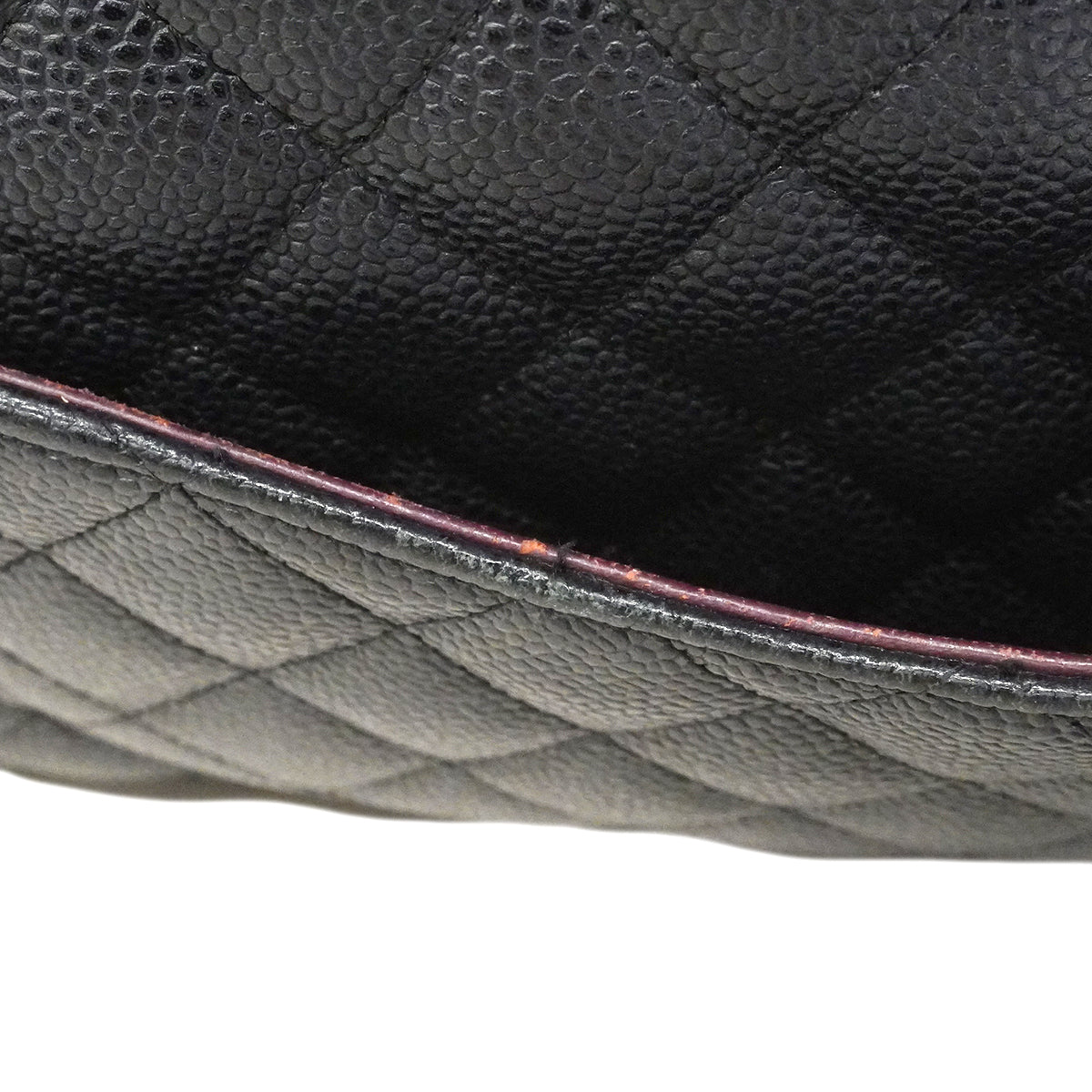 【6fa0002-h】シャネル ショルダーバッグ マトラッセ Wフラップ Wチェーン キャビアスキン ブラック ゴールド金具【中古】レディース