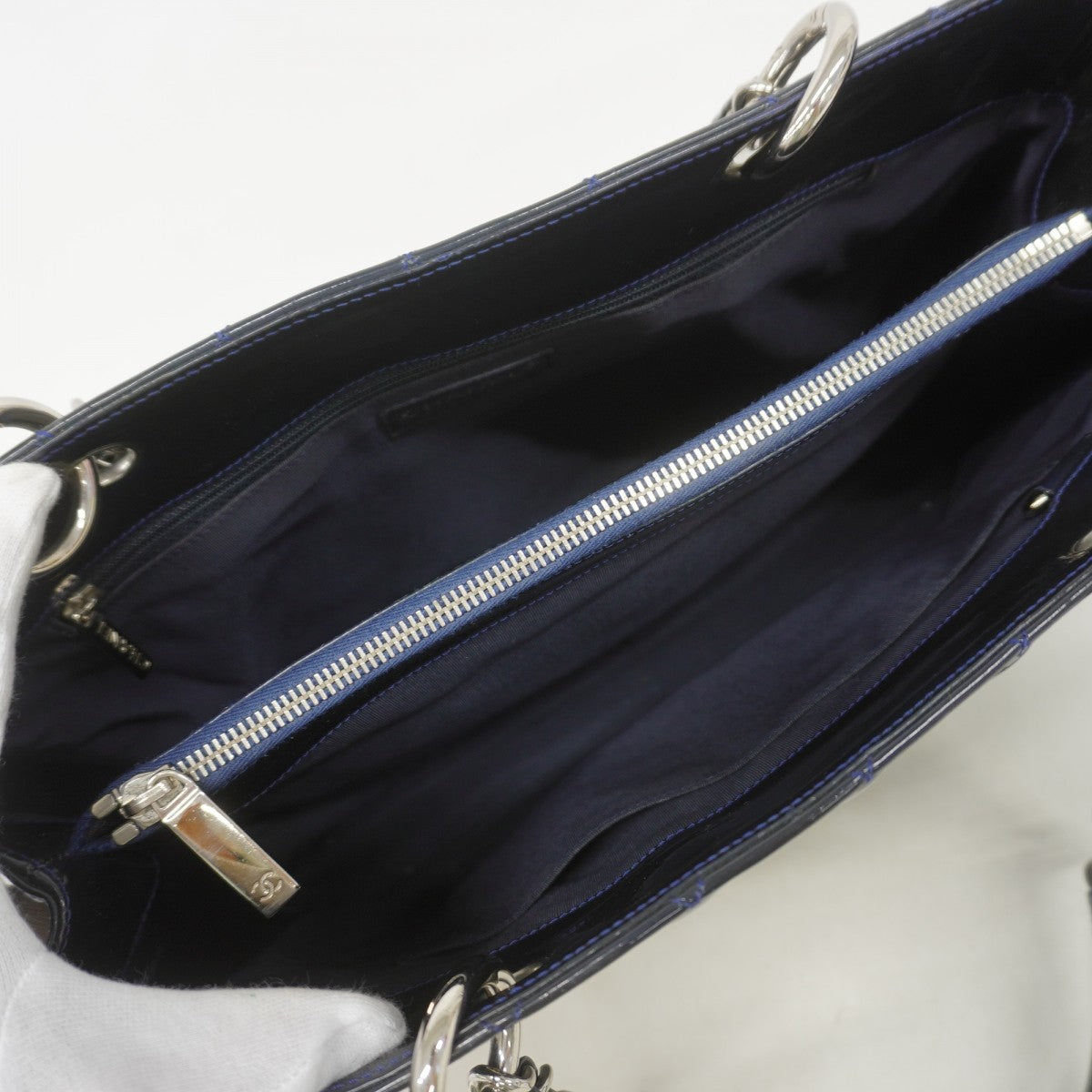 【6fa0071-k】シャネル チェーントート マトラッセ パテントレザー ネイビー シルバー金具【中古】レディース