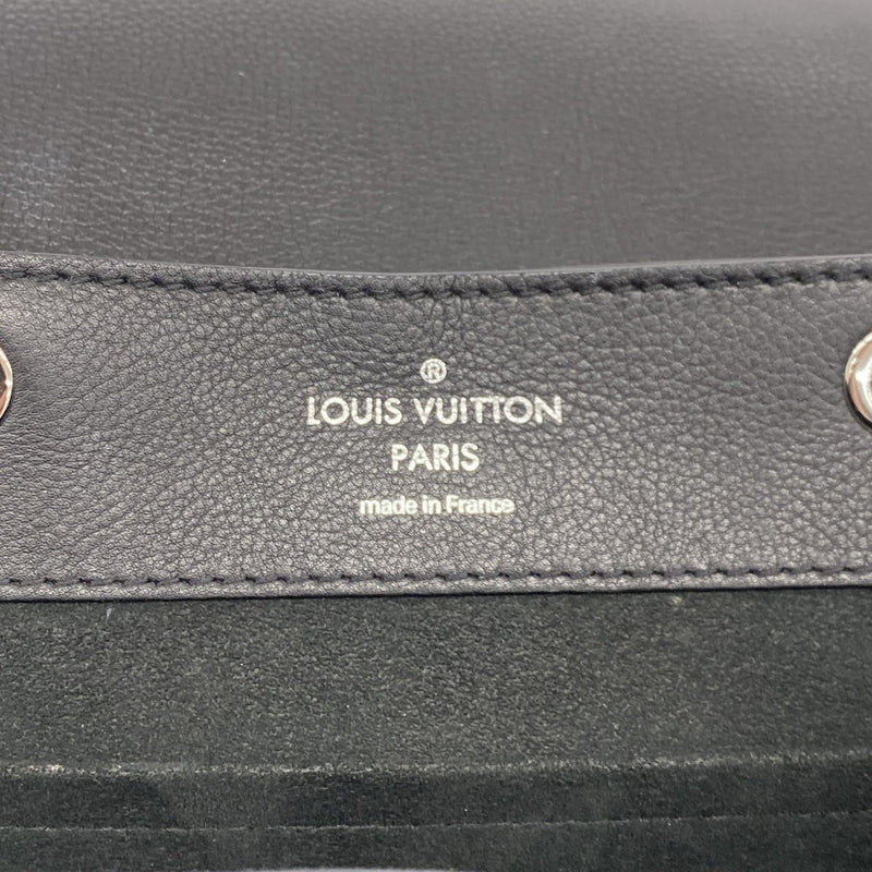 【6fa0184-k】ルイヴィトン リュック・デイパック トリヨン ロックミーバックパック M41815 ノワール【中古】レディース