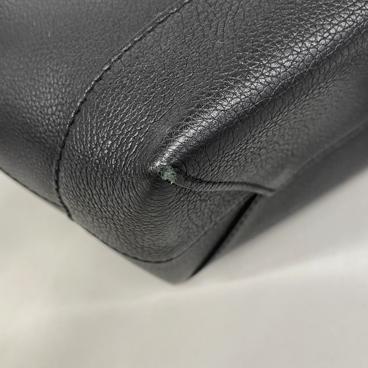 【6fa0184-k】ルイヴィトン リュック・デイパック トリヨン ロックミーバックパック M41815 ノワール【中古】レディース