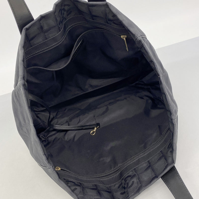 【6fa0190-k】シャネル トートバッグ ニュートラベル ナイロン ブラック ゴールド金具【中古】レディース