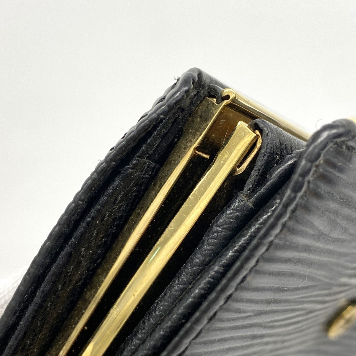 【6fa0234-k】ルイヴィトン 財布 エピ ポルトモネビエヴィエノワ M63642 ノワール【中古】レディース