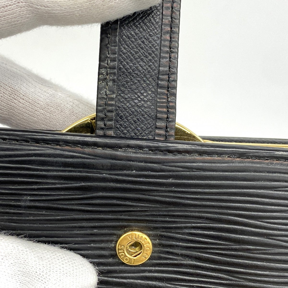 【6fa0234-k】ルイヴィトン 財布 エピ ポルトモネビエヴィエノワ M63642 ノワール【中古】レディース