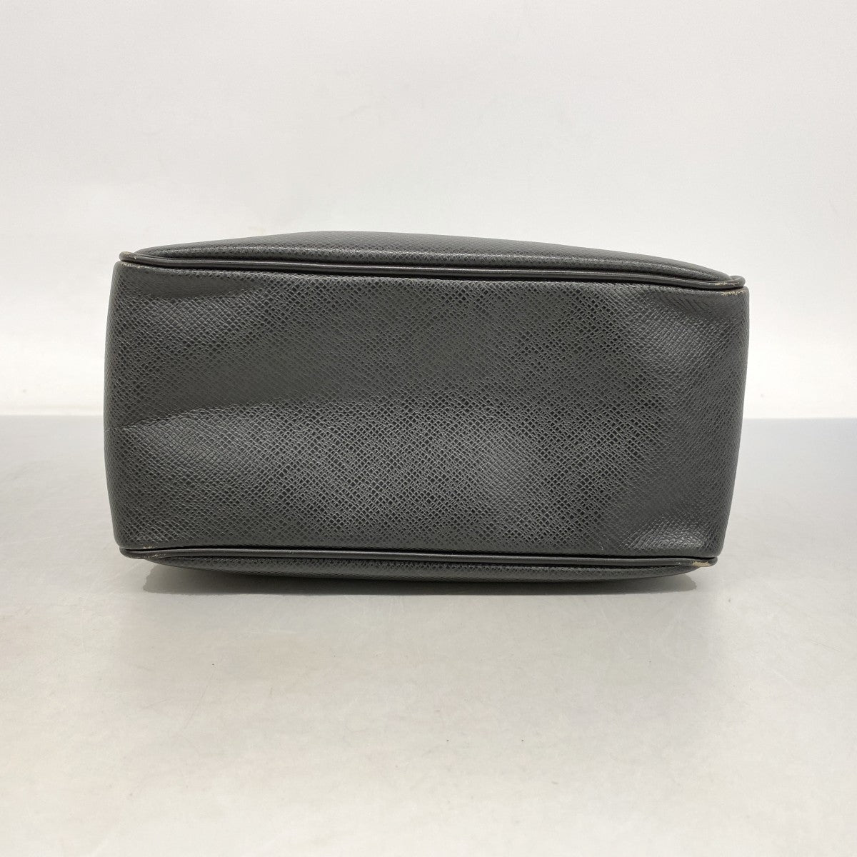 【6fa0265-k】ルイヴィトン ショルダーバッグ タイガ ヤランガ M30822 アルドワーズ【中古】メンズ