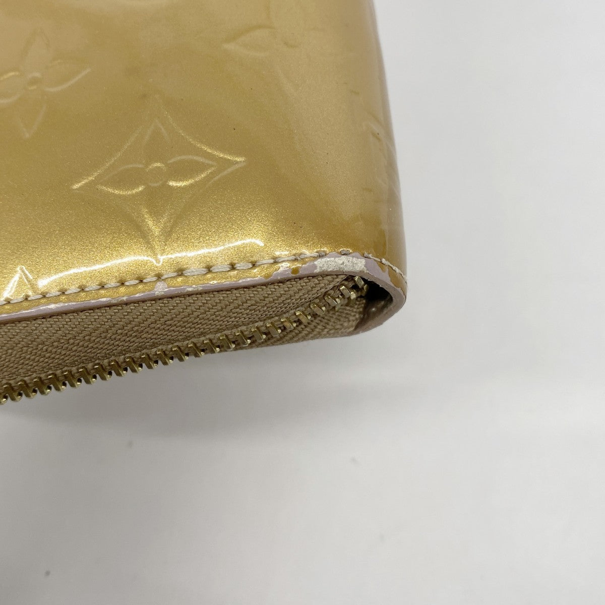 【6fa0287-k】ルイヴィトン 長財布 ヴェルニ ジッピーウォレット M91761 ベージュプードル【中古】レディース