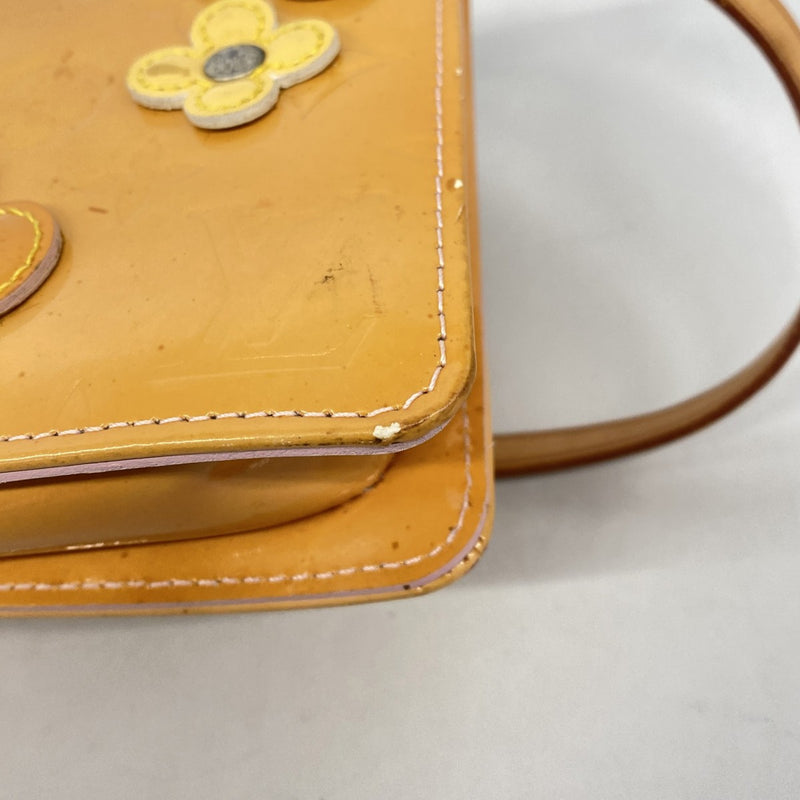 【6fa0317-k】ルイヴィトン ポーチ ヴェルニ フラワーレキシントン M92248 ピンク【中古】レディース