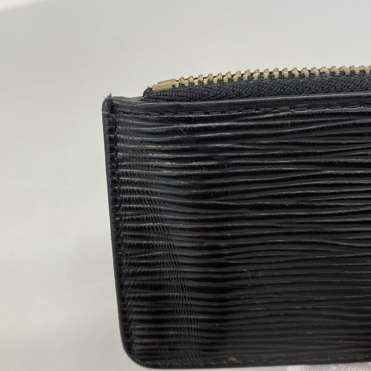 【6fa0321-k】ルイヴィトン コインケース エピ ポシェットクレ M63802 ノワール【中古】メンズ レディース ユニセックス