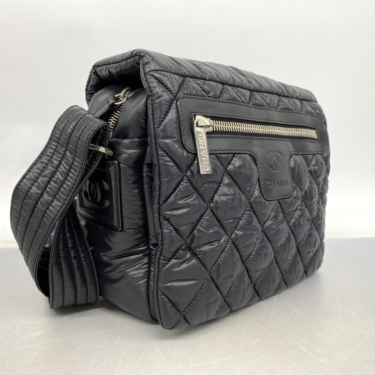 【6fa0368-k】シャネル ショルダーバッグ コココクーン ナイロン ブラック シルバー金具【中古】レディース