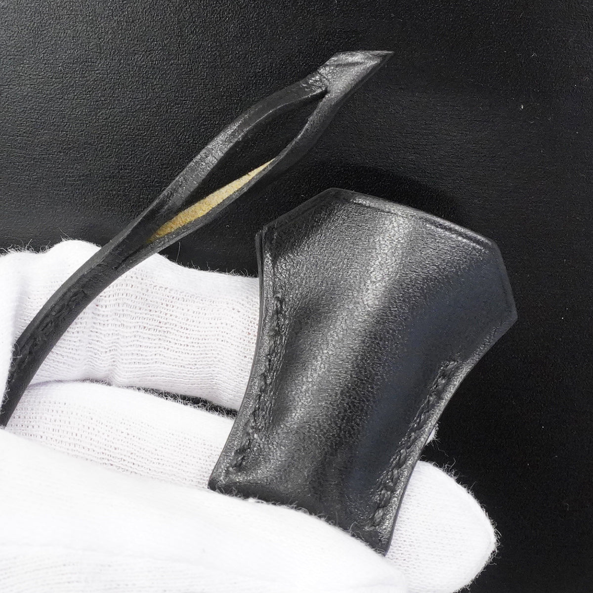 【6fa0379】エルメス ハンドバッグ ケリー32 ボックスカーフ ブラック ゴールド金具 □F刻印 2wayバッグ【中古】レディース