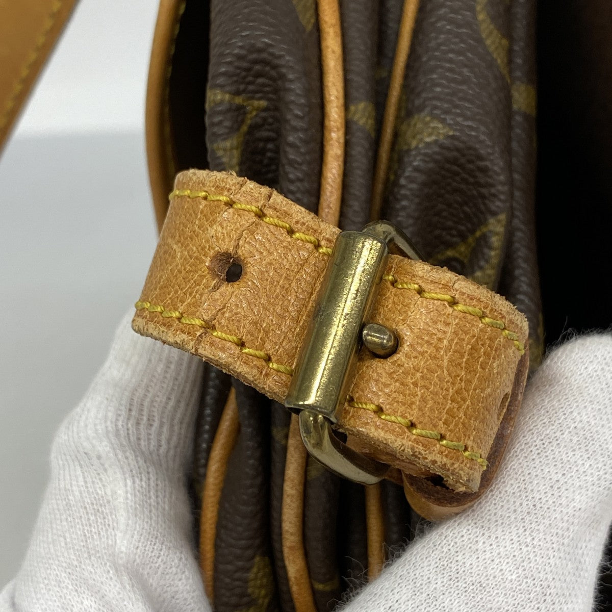 【6fa0406】ルイヴィトン ショルダーバッグ モノグラム ソミュール30 M42256 ブラウン【中古】レディース