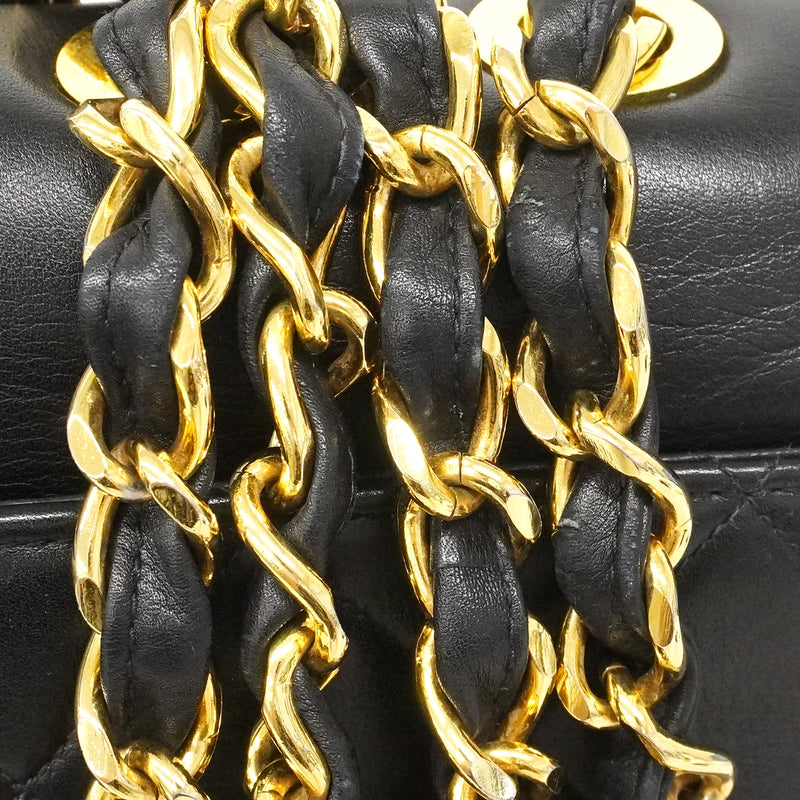 【6fa0412】シャネル ショルダーバッグ デカマトラッセ ラムスキン ブラック ゴールド金具【中古】レディース