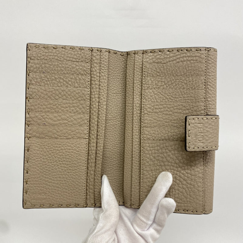 【6fa0463】フェンディ 長財布 セレリア ピーカブー レザー ベージュ シルバー金具【中古】レディース