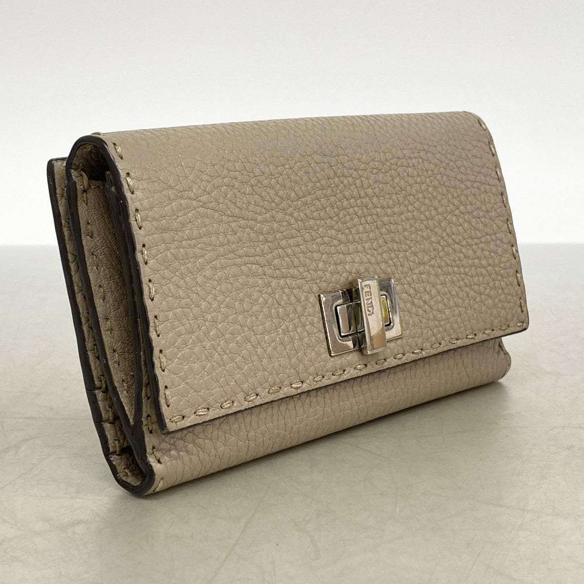 【6fa0463】フェンディ 長財布 セレリア ピーカブー レザー ベージュ シルバー金具【中古】レディース
