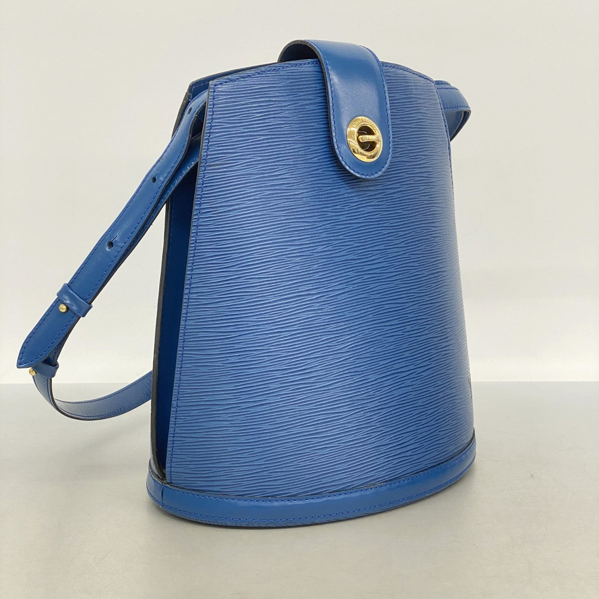 【6fa0519-k】ルイヴィトン ショルダーバッグ エピ クリュニー M52255 トレドブルー 【中古】レディース