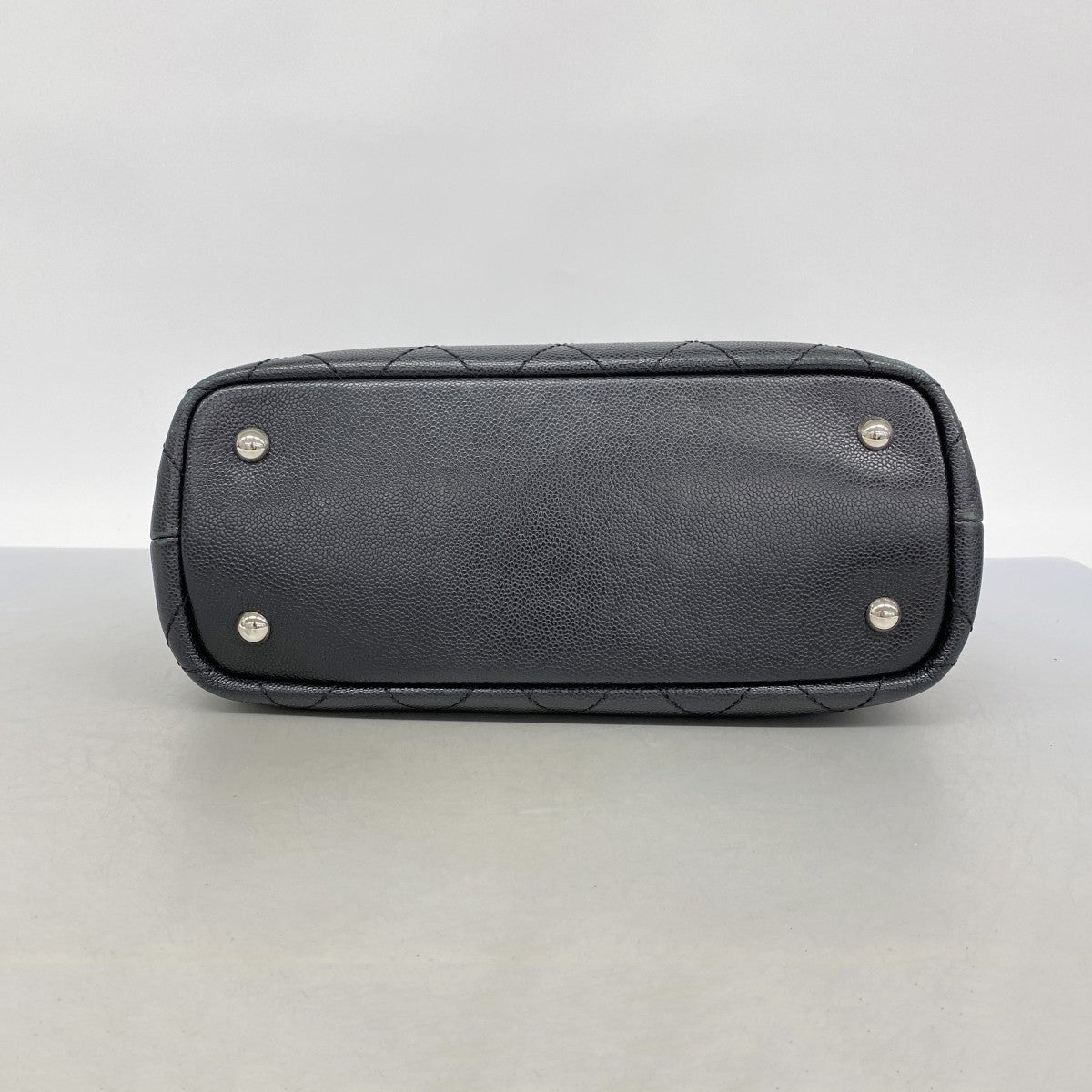 【6fa0529-k】シャネル トートバッグ キャビアスキン ブラック シルバー金具【中古】レディース