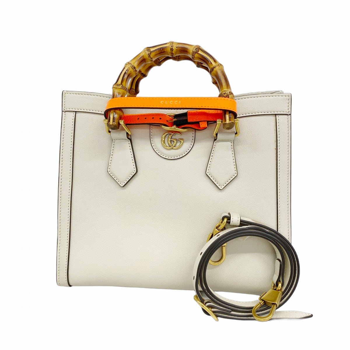 【6fa0558-k】グッチ ハンドバッグ バンブー ダイアナ 660195 レザー アイボリー ゴールド金具 2wayバッグ【中古】レディース