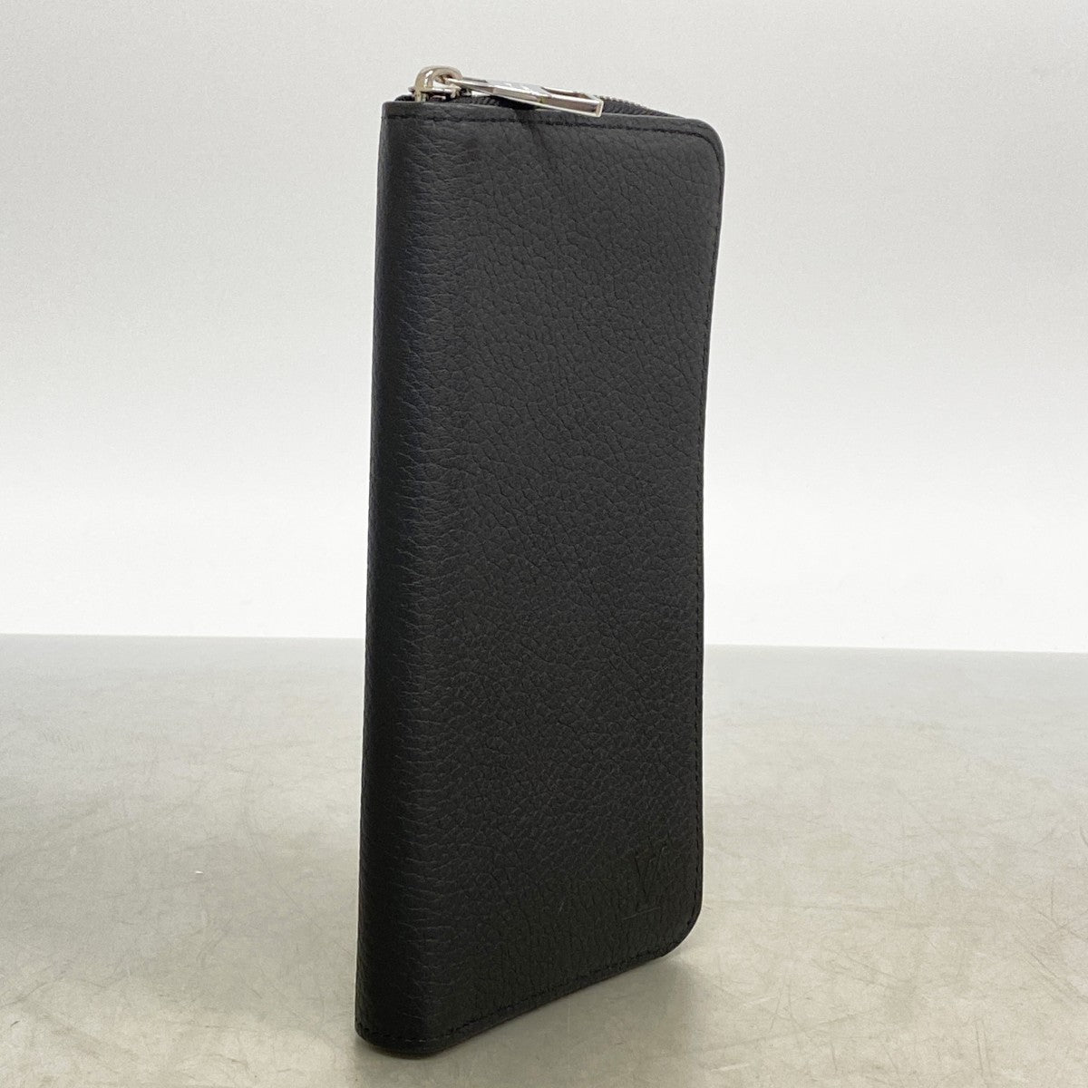 【6fa0576】ルイヴィトン 長財布 キュイール・トリヨン ジッピーウォレットヴェルティカル M58412 ノワール【中古】メンズ