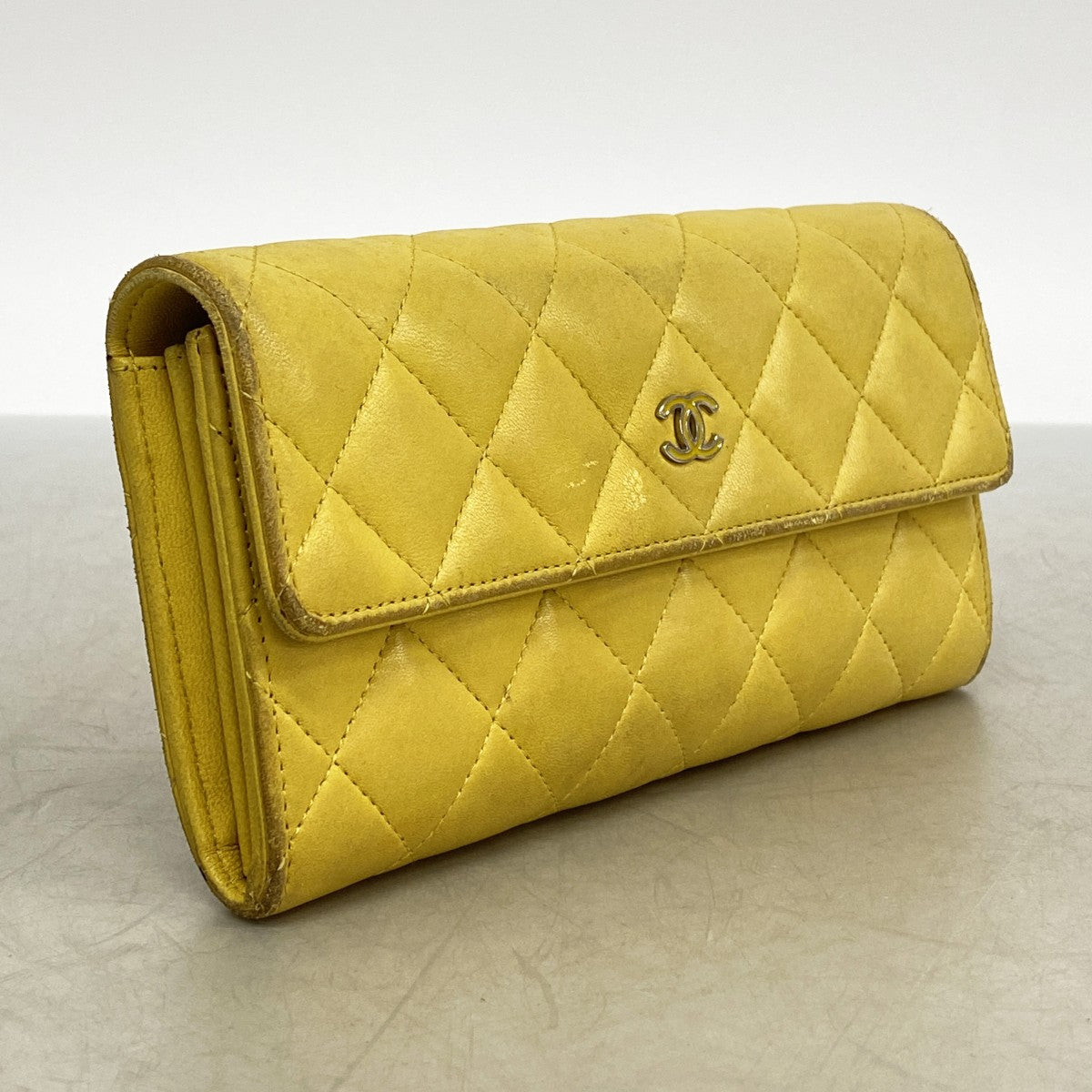 【6fa0578】シャネル 長財布 マトラッセ ラムスキン イエロー シルバー金具【中古】レディース