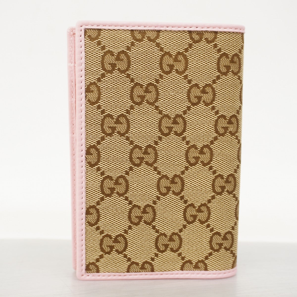 【6fa0594-k】グッチ パスポートケース GGキャンバス 271363 キャンバス ベージュ ピンク シルバー金具【中古】レディース