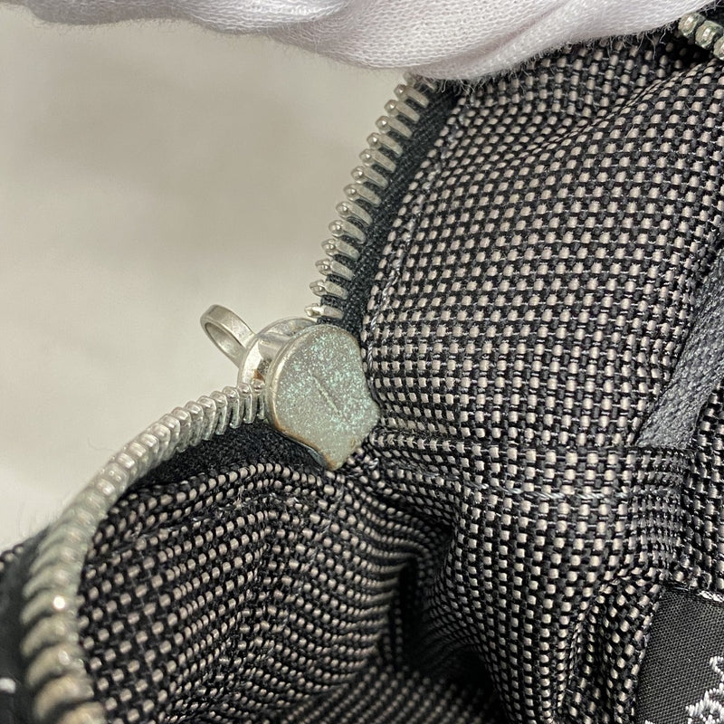 【6fa0631-k】エルメス リュック・デイパック エールラインアドMM キャンバス グレー シルバー金具【中古】メンズ レディース ユニセックス