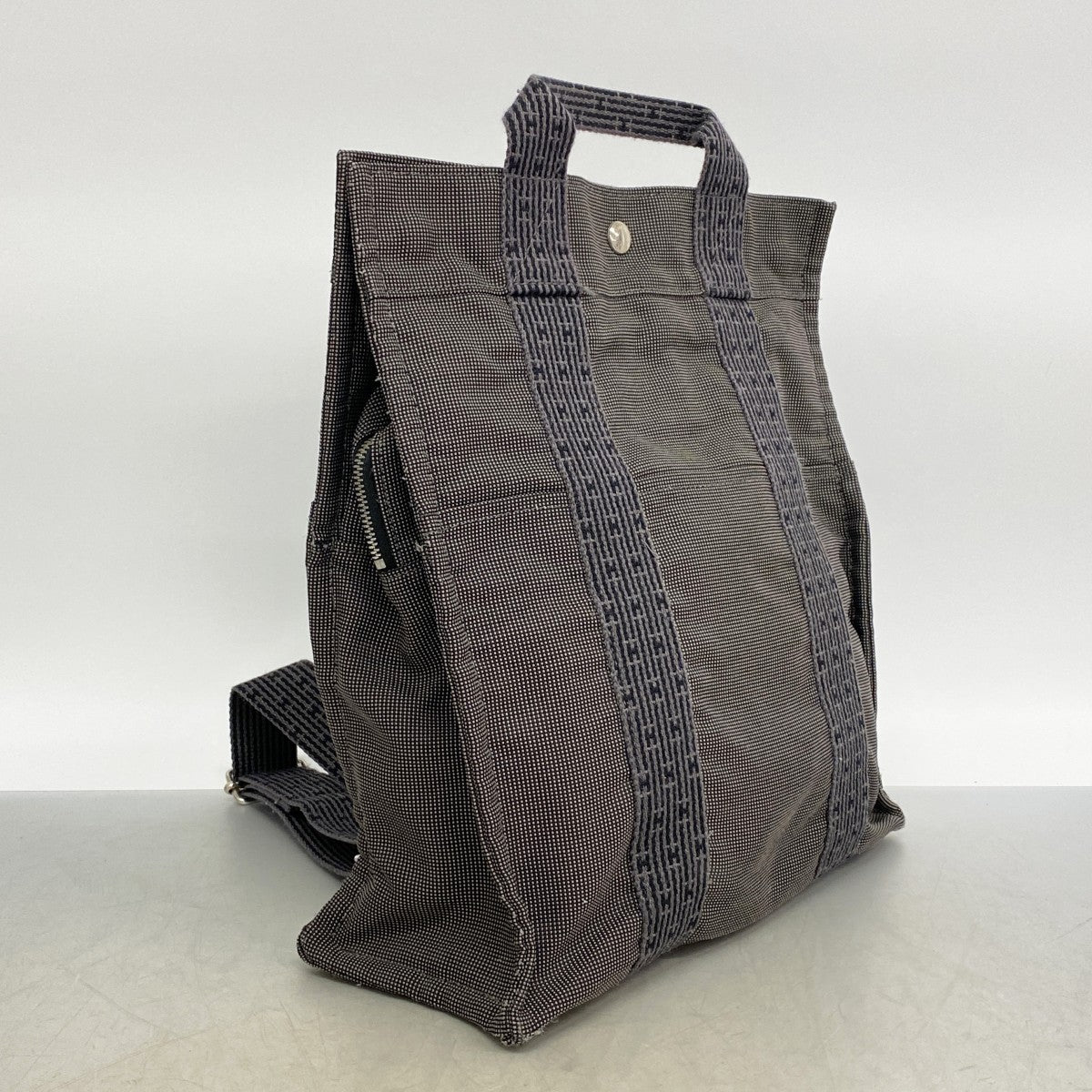 【6fa0631-k】エルメス リュック・デイパック エールラインアドMM キャンバス グレー シルバー金具【中古】メンズ レディース ユニセックス