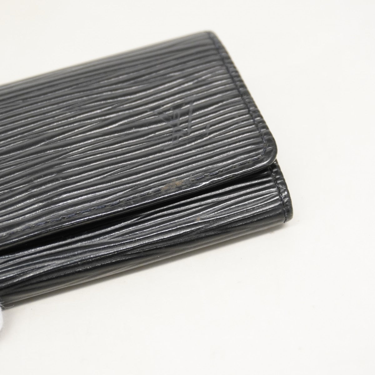 【6fa0646-k】ルイヴィトン キーケース エピ ミュルティクレ4 M63822 ノワール【中古】メンズ レディース ユニセックス