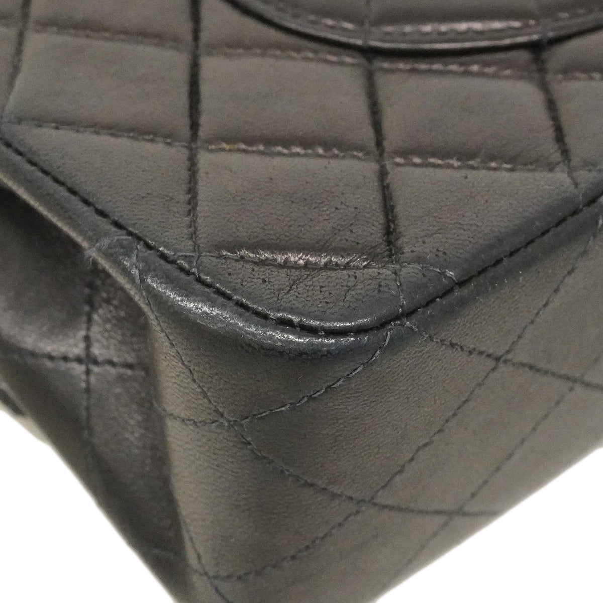 【6fa0732】シャネル ショルダーバッグ マトラッセ Wフラップ Wチェーン ラムスキン ブラック ゴールド金具【中古】レディース