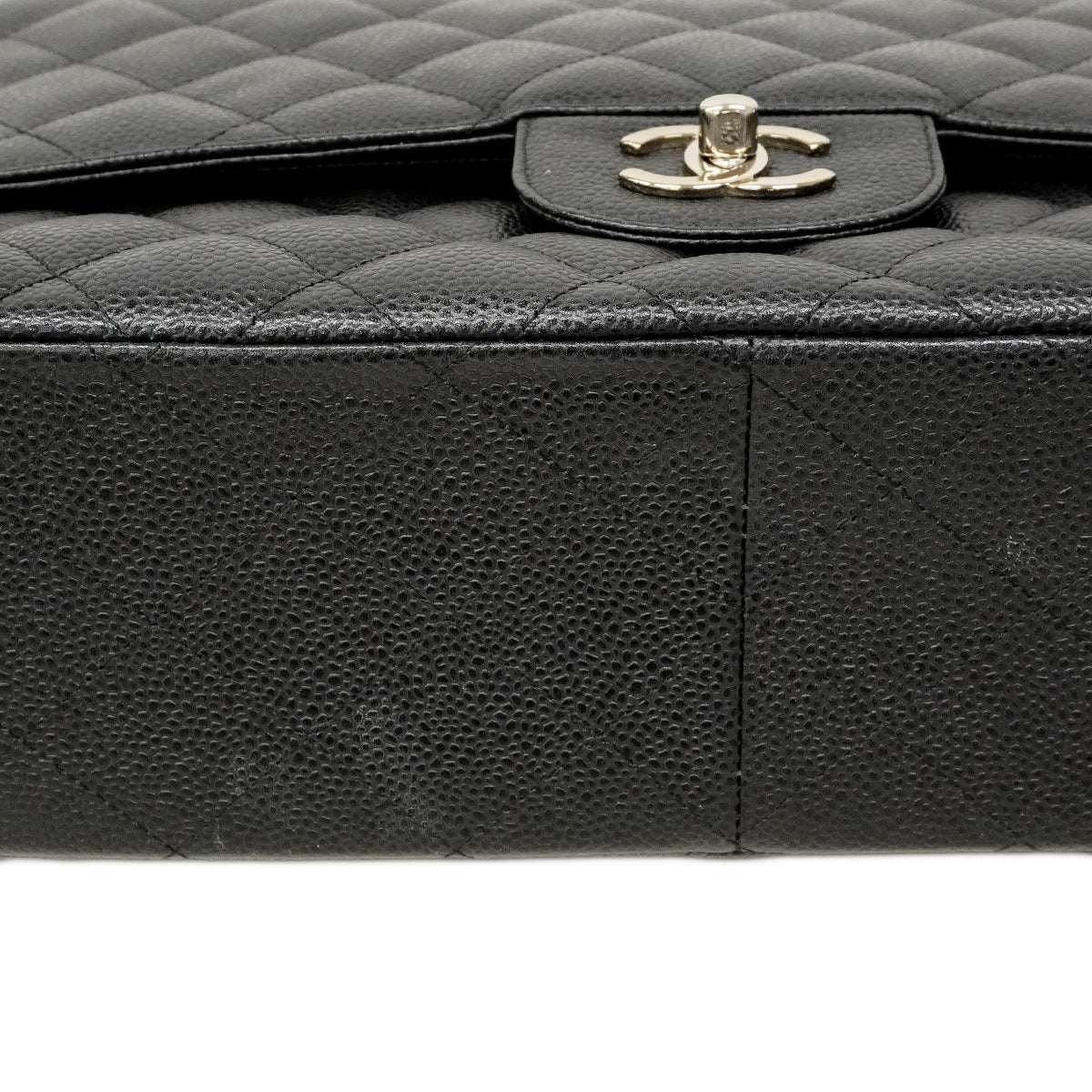 【6fa0736】シャネル ショルダーバッグ デカマトラッセ Wフラップ Wチェーン キャビアスキン ブラック シルバー金具【中古】レディース