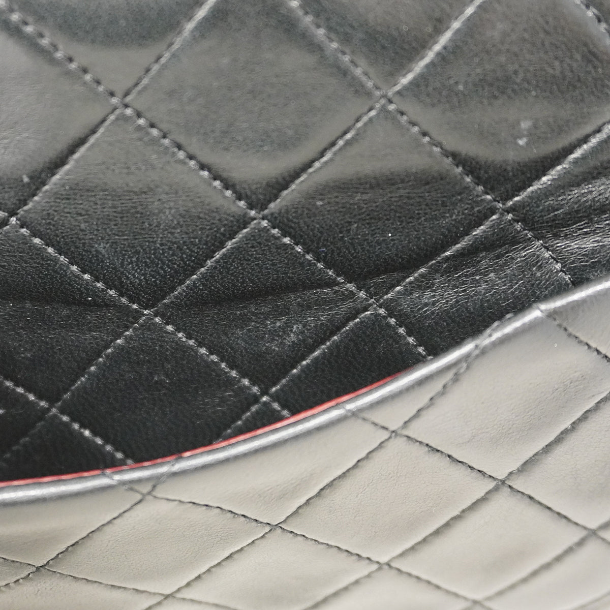【6fa0738】シャネル ショルダーバッグ マトラッセ Wフラップ Wチェーン ラムスキン ブラック ゴールド金具【中古】レディース