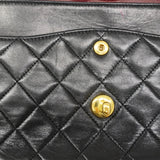 【6fa0738】シャネル ショルダーバッグ マトラッセ Wフラップ Wチェーン ラムスキン ブラック ゴールド金具【中古】レディース