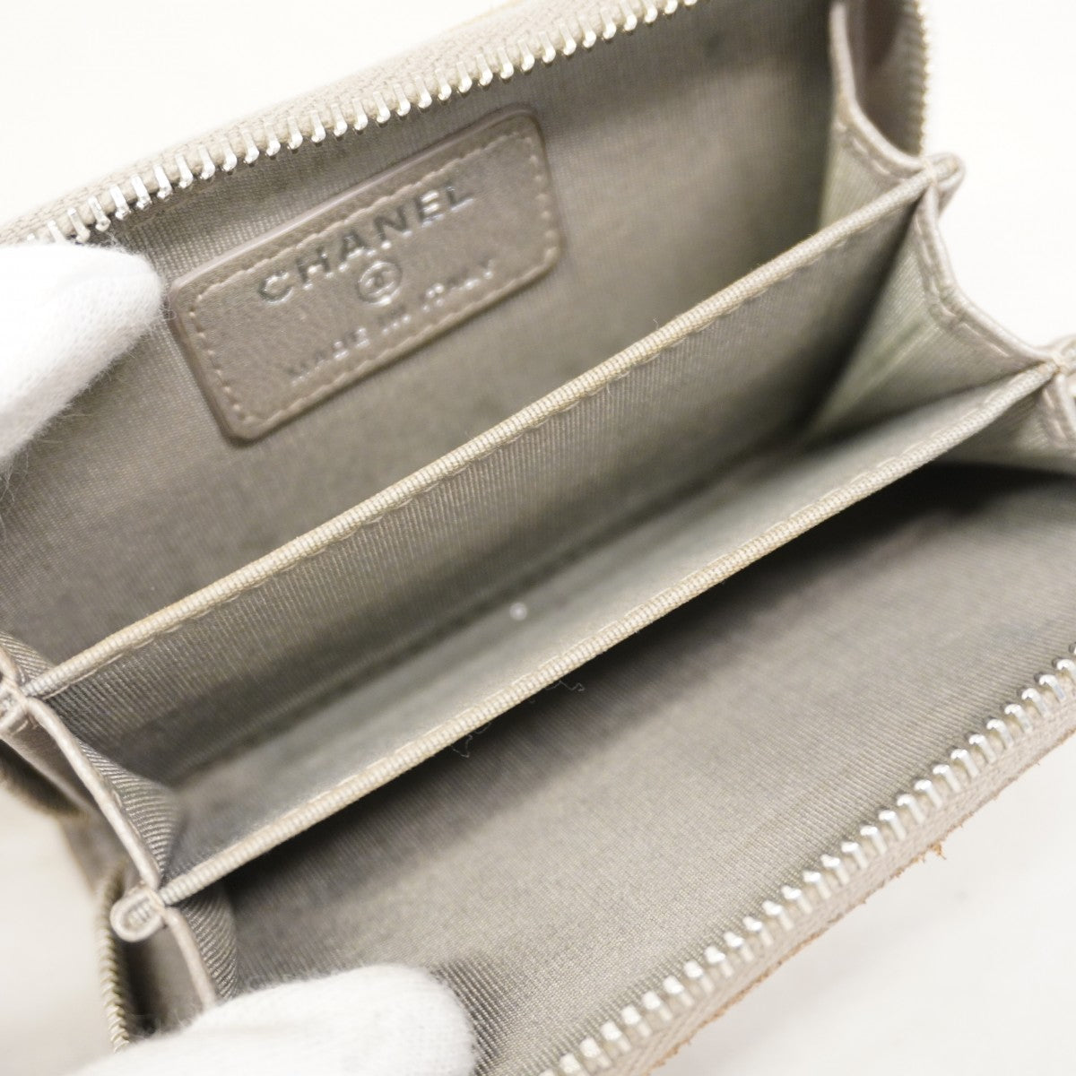 【6fa0761】シャネル コインケース マトラッセ ラムスキン グレー シルバー金具【中古】レディース