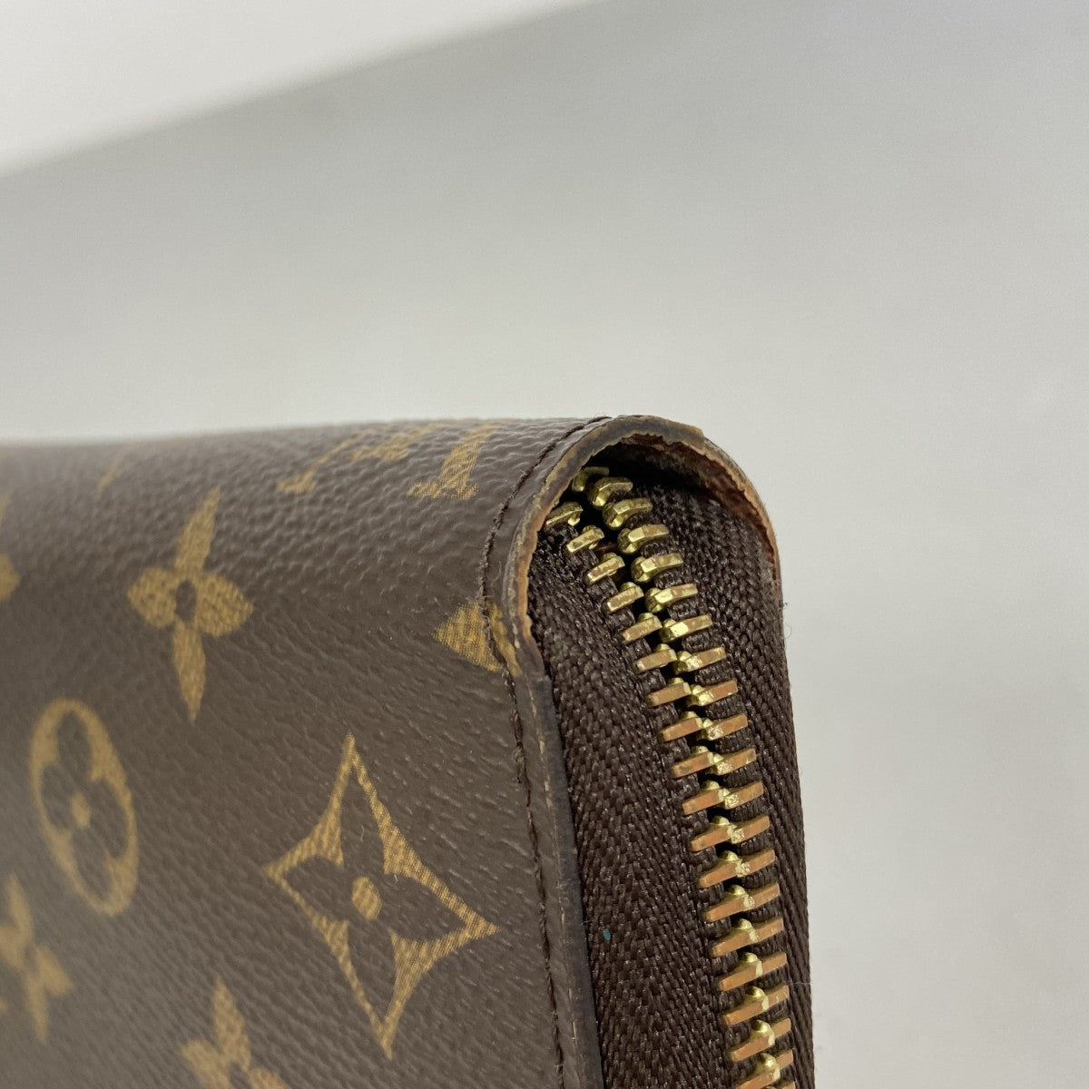 【6fa0871】ルイヴィトン 長財布 モノグラム ジッピーウォレット M42616 ブラウン【中古】メンズ レディース ユニセックス