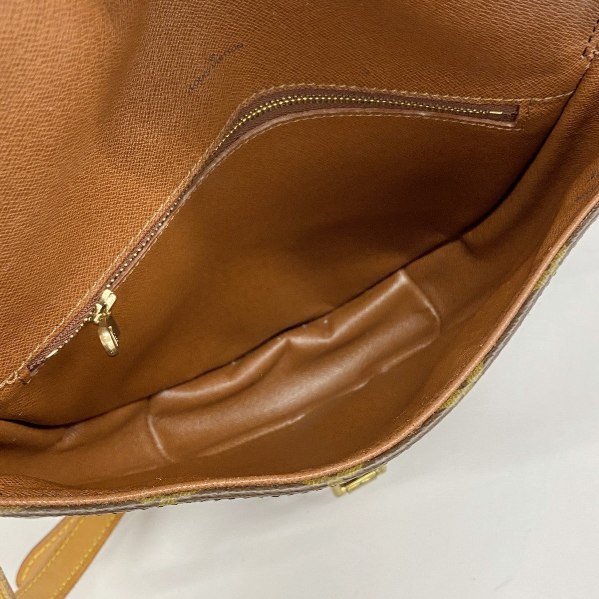 【6fa0881】ルイヴィトン ショルダーバッグ モノグラム シャンティMM M51233 ブラウン【中古】レディース
