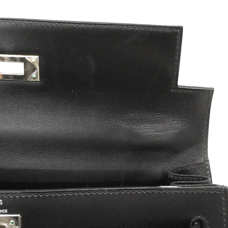 【6fa0891】エルメス ハンドバッグ ケリー28 ボックスカーフ ブラック シルバー金具 □F刻印 2wayバッグ【中古】レディース