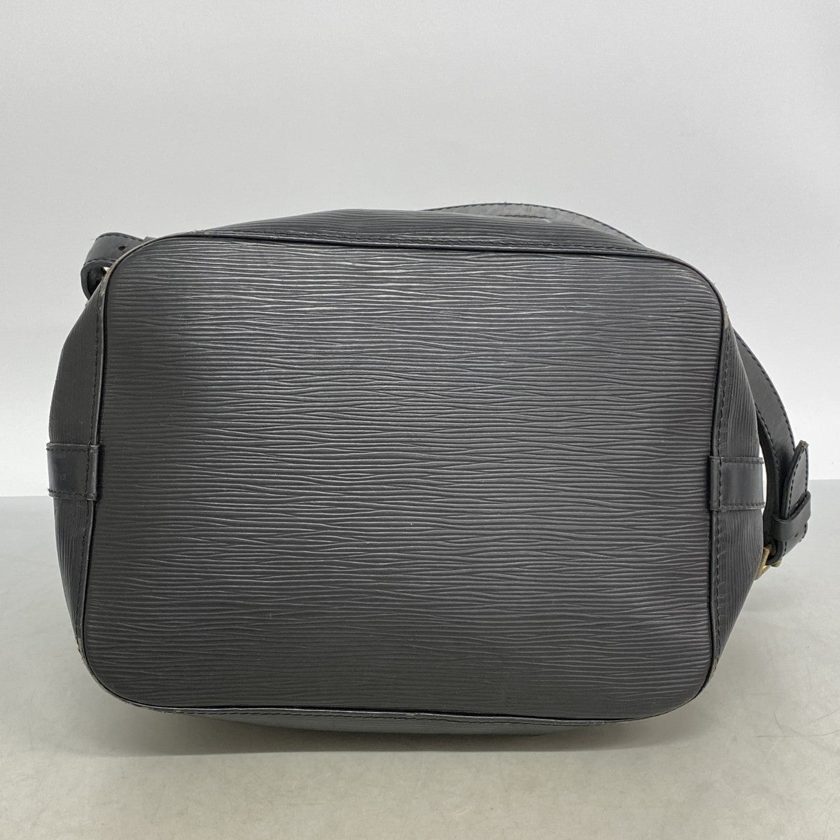 【6fa0950】ルイヴィトン ショルダーバッグ エピ プチノエ M59012 ノワール 【中古】レディース