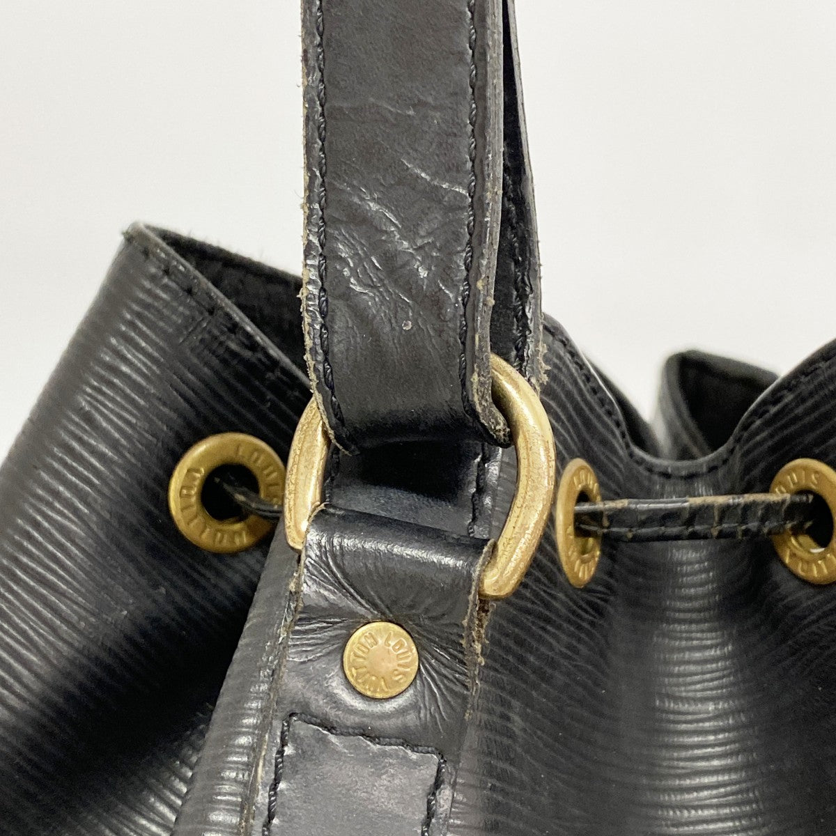 【6fa0950】ルイヴィトン ショルダーバッグ エピ プチノエ M59012 ノワール 【中古】レディース
