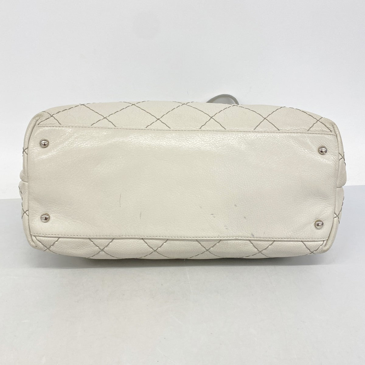 【6fa1024-k】シャネル トートバッグ オンザローズ レザー グレー シルバー金具【中古】レディース