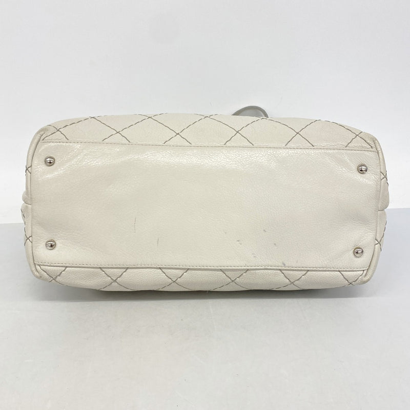 【6fa1024-k】シャネル トートバッグ オンザローズ レザー グレー シルバー金具【中古】レディース