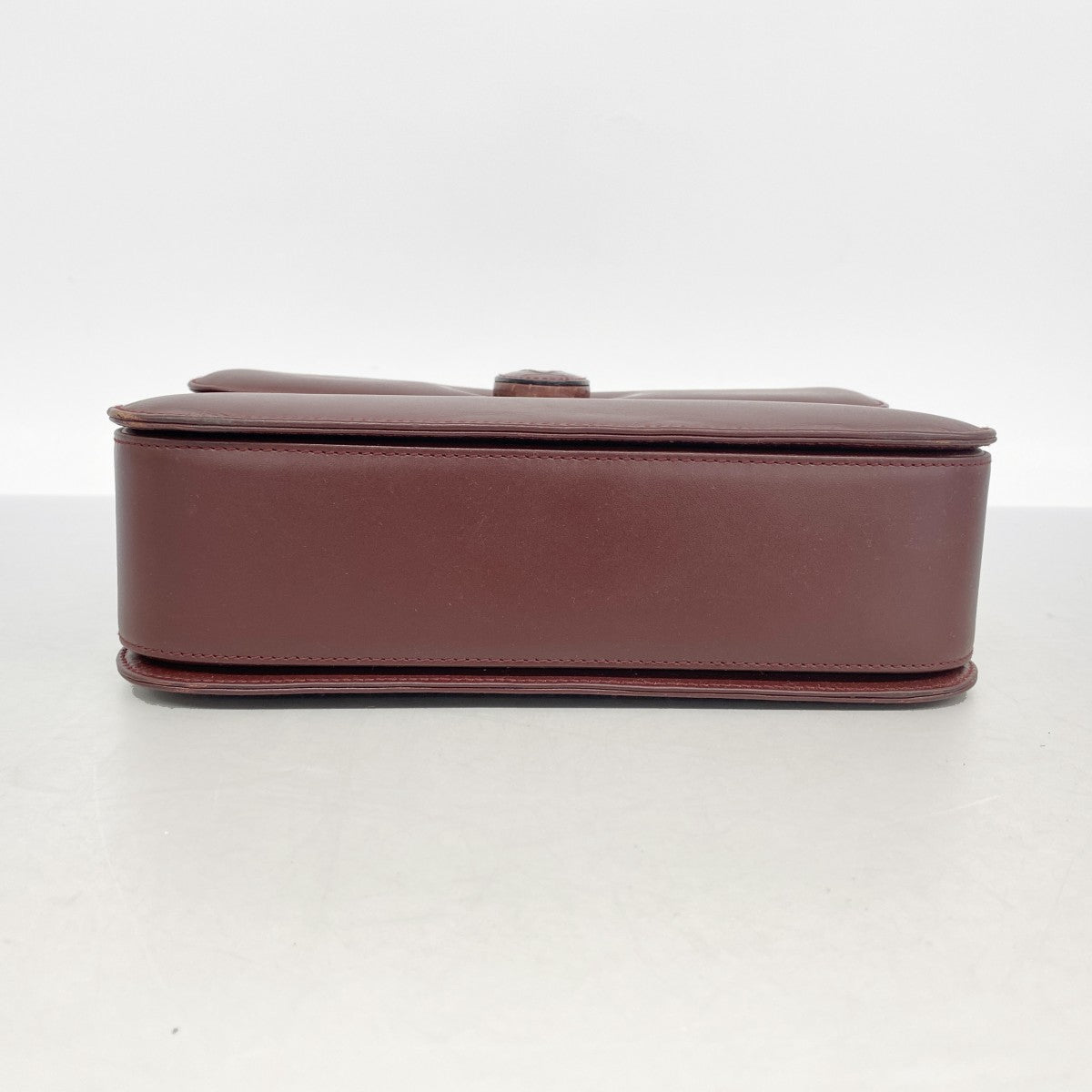 【6fa1042】カルティエ ショルダーバッグ マスト レザー ボルドー ゴールド金具【中古】レディース