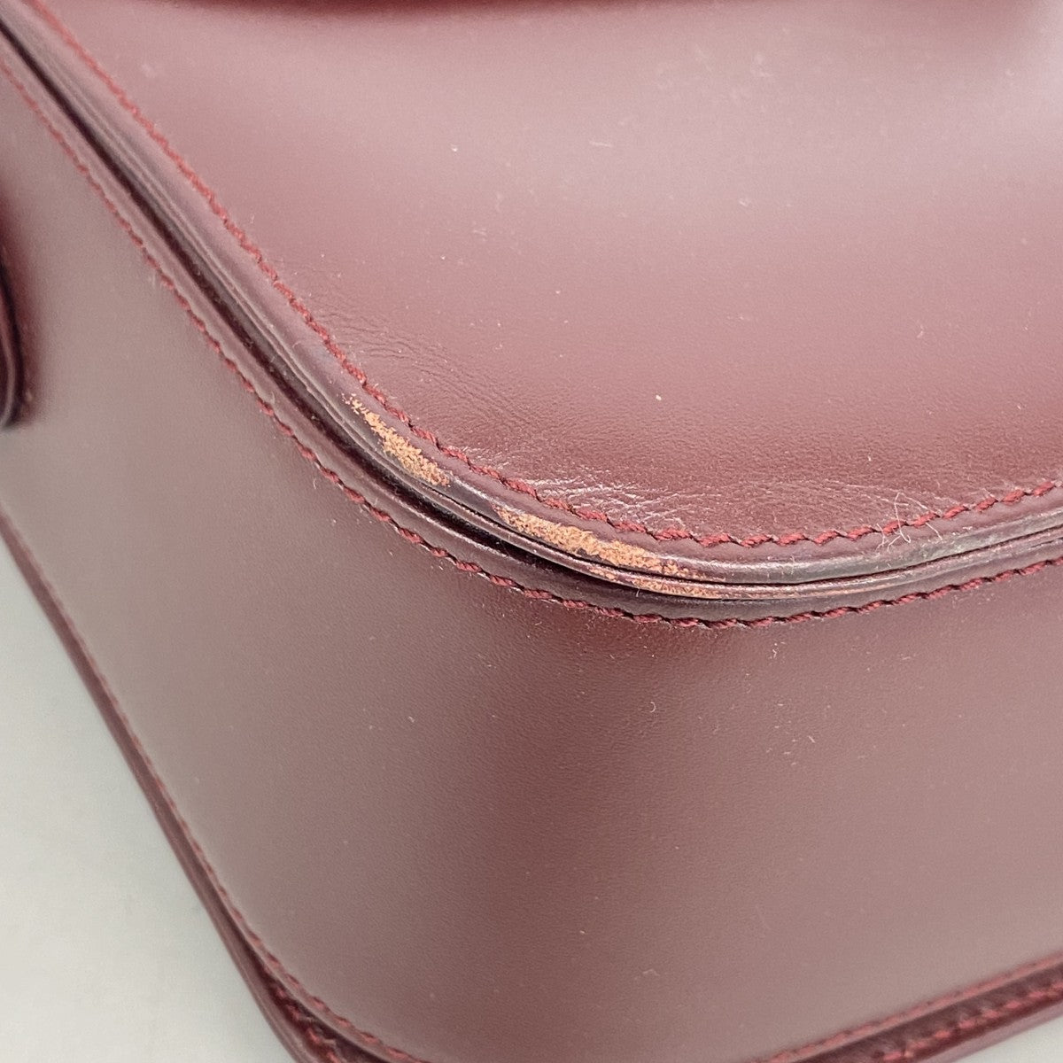 【6fa1042】カルティエ ショルダーバッグ マスト レザー ボルドー ゴールド金具【中古】レディース