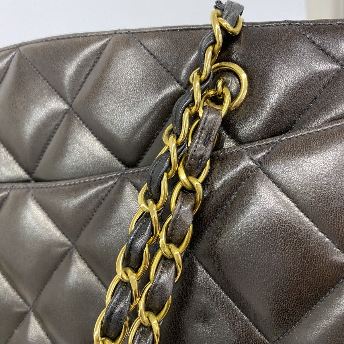【6fa1043-k】シャネル チェーントート マトラッセ ラムスキン ブラック ゴールド金具【中古】レディース