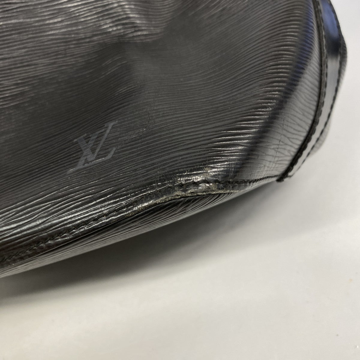 【6fa1044-k】ルイヴィトン ショルダーバッグ エピ プチノエ M59012 ノワール【中古】レディース
