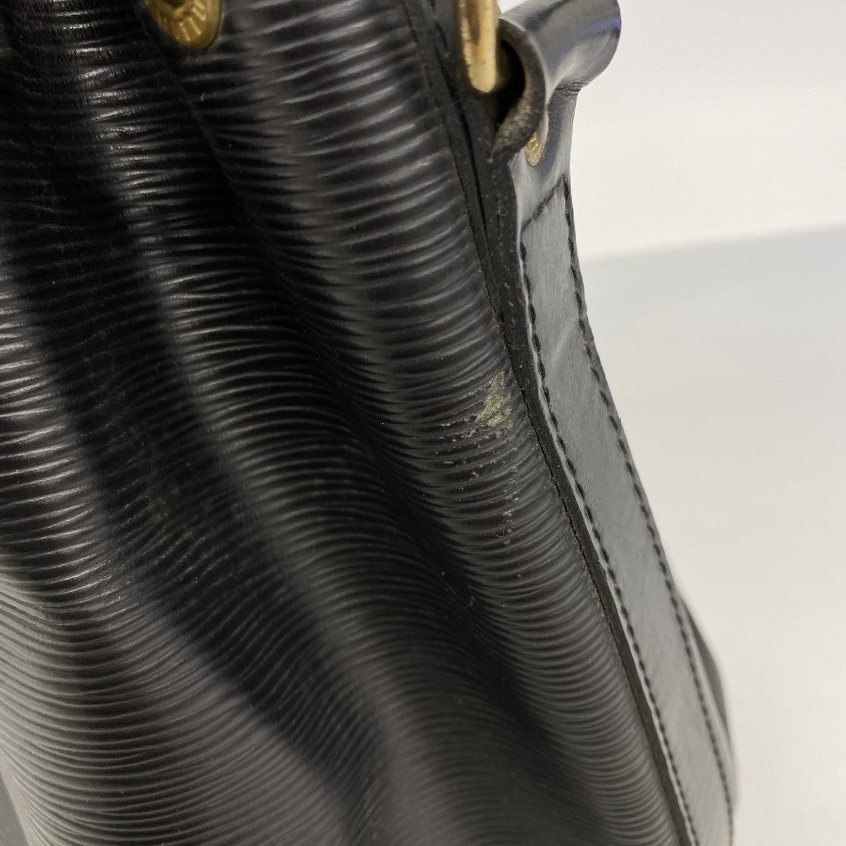 【6fa1044-k】ルイヴィトン ショルダーバッグ エピ プチノエ M59012 ノワール【中古】レディース