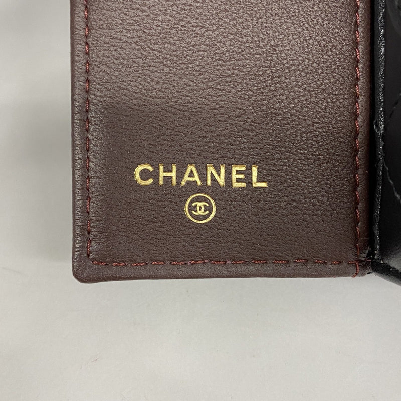 【6fa1047-k】シャネル 三つ折り財布 マトラッセ ラムスキン ブラック シャンパンゴールド金具【中古】レディース