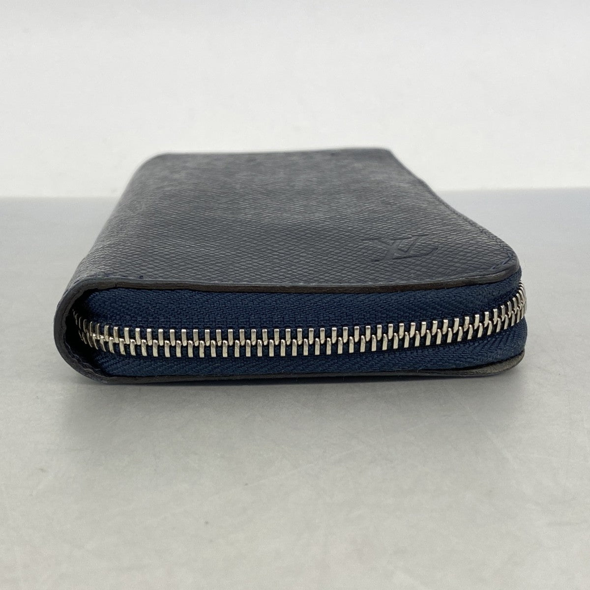 【6fa1050-k】ルイヴィトン 長財布 タイガ ジッピーウォレットヴェルティカル M30510 ブルーマリーヌ【中古】メンズ
