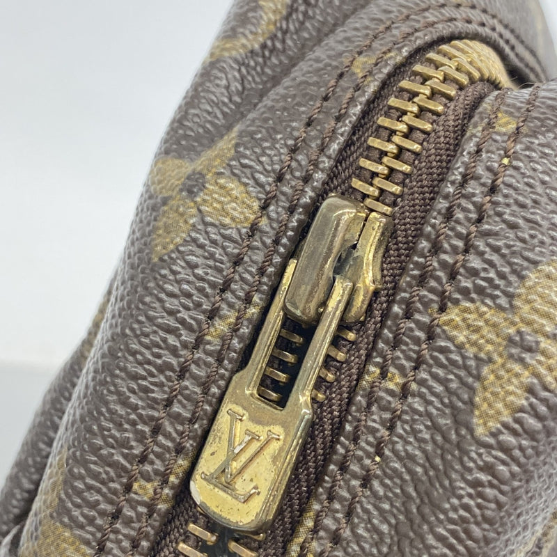 【6fa1056】ルイヴィトン ポーチ モノグラム トゥルース トワレット28 M47522 ブラウン【中古】レディース