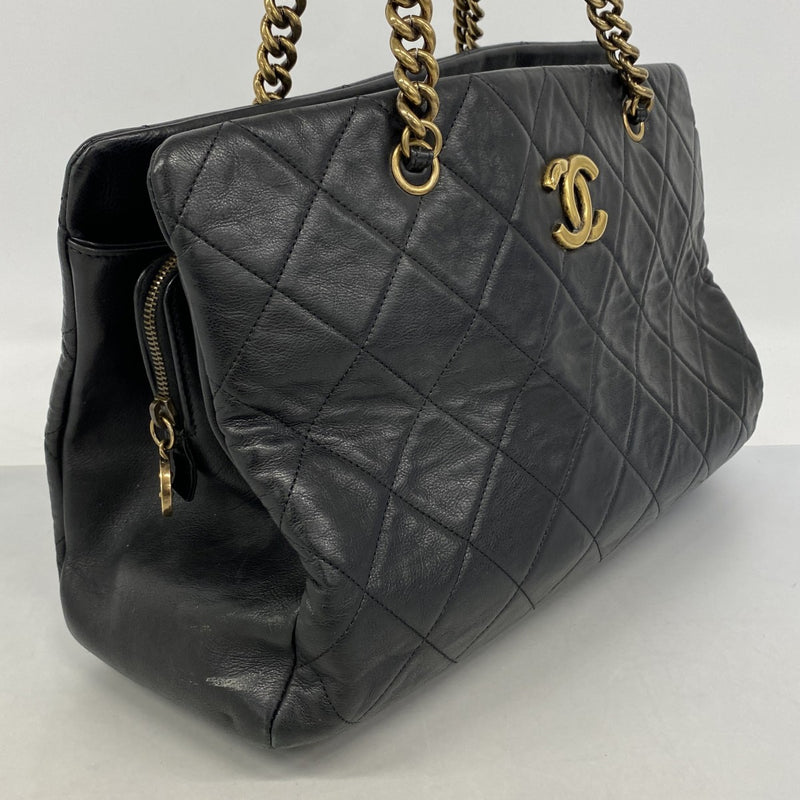 【6fa1075-k】シャネル チェーントート マトラッセ ラムスキン ブラック ゴールド金具【中古】レディース