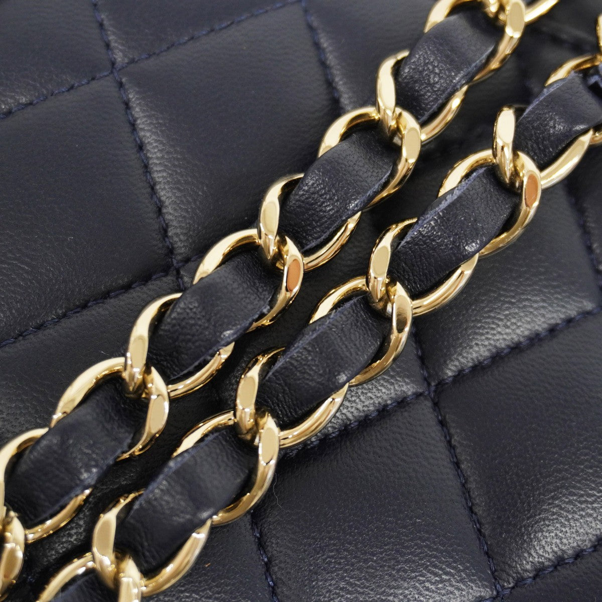 【6fa1148】シャネル ショルダーバッグ マトラッセ Wフラップ Wチェーン ラムスキン ネイビー シャンパンゴールド金具【中古】レディース