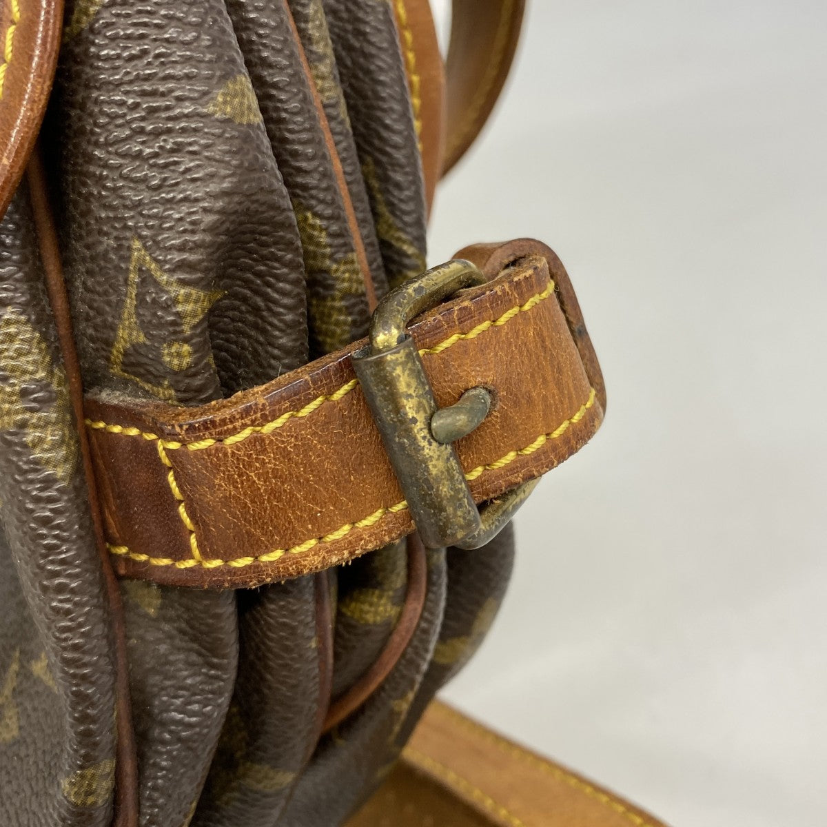 【6fa1157】ルイヴィトン ショルダーバッグ モノグラム ソミュール30 M42256 ブラウン【中古】レディース